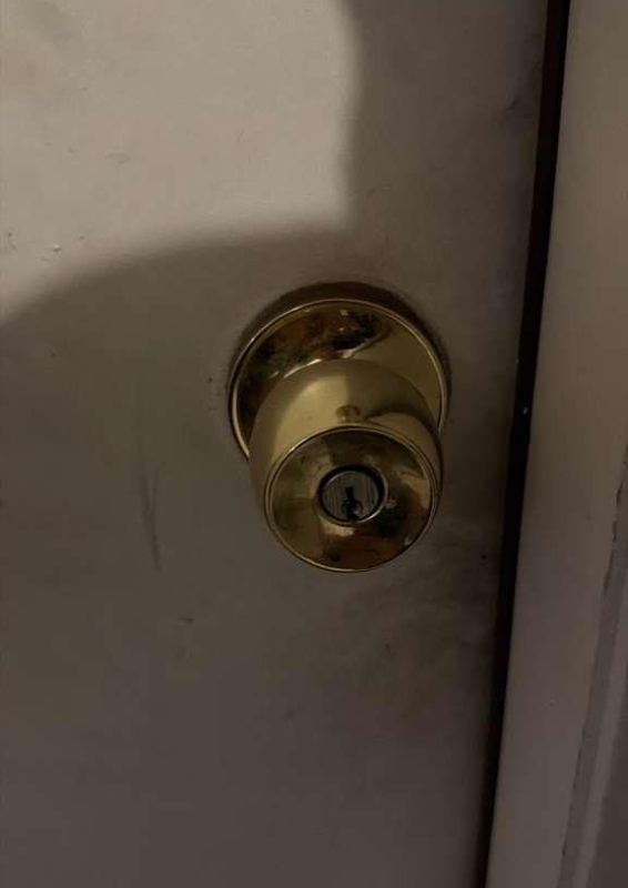 Keyed Bedroom Door Knob Installation