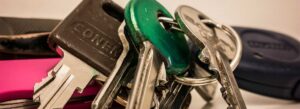 Emergency locksmith service